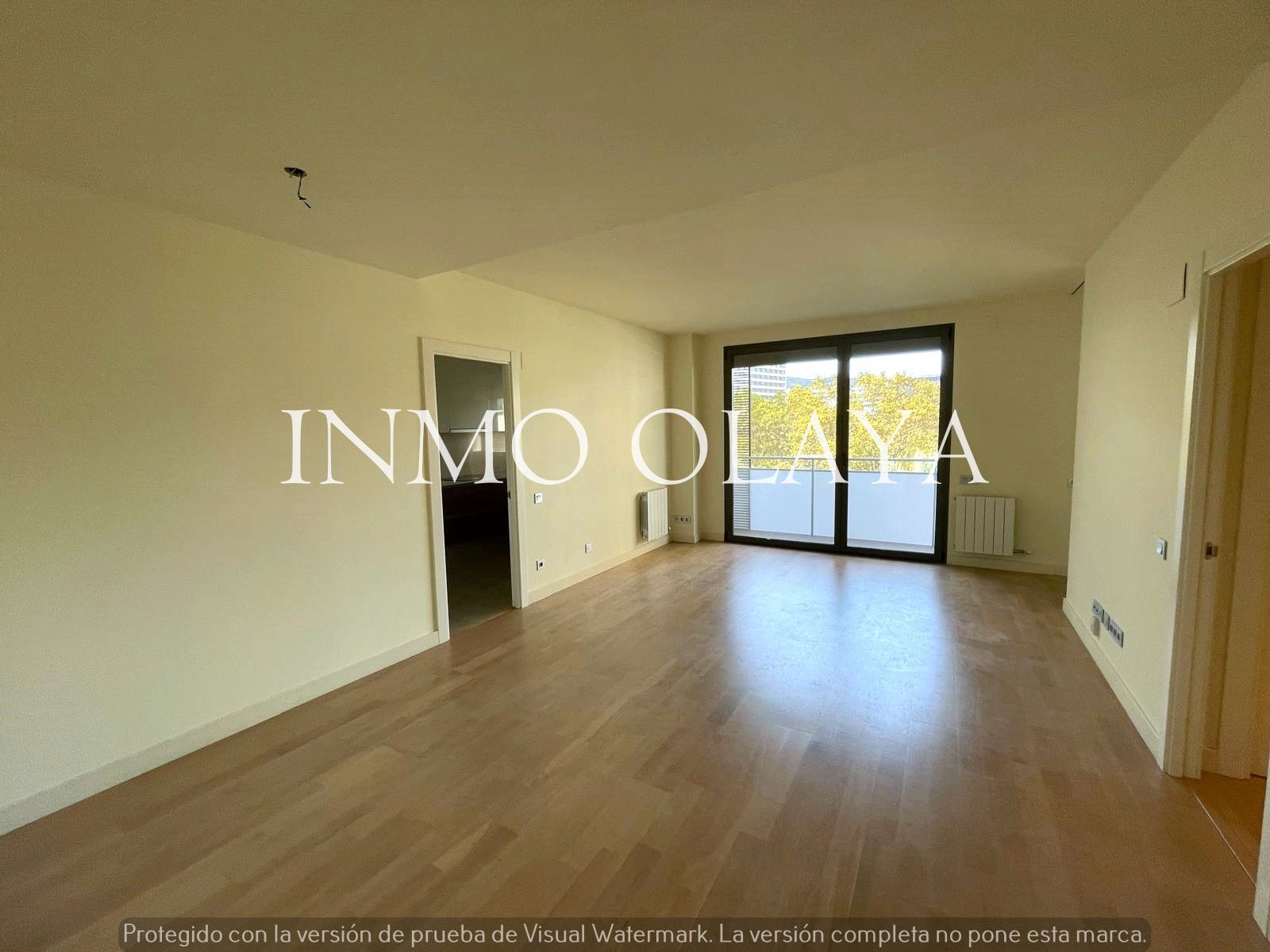Exterior view of Flat for sale in  Barcelona Capital  with Air Conditioner, Heating and Terrace