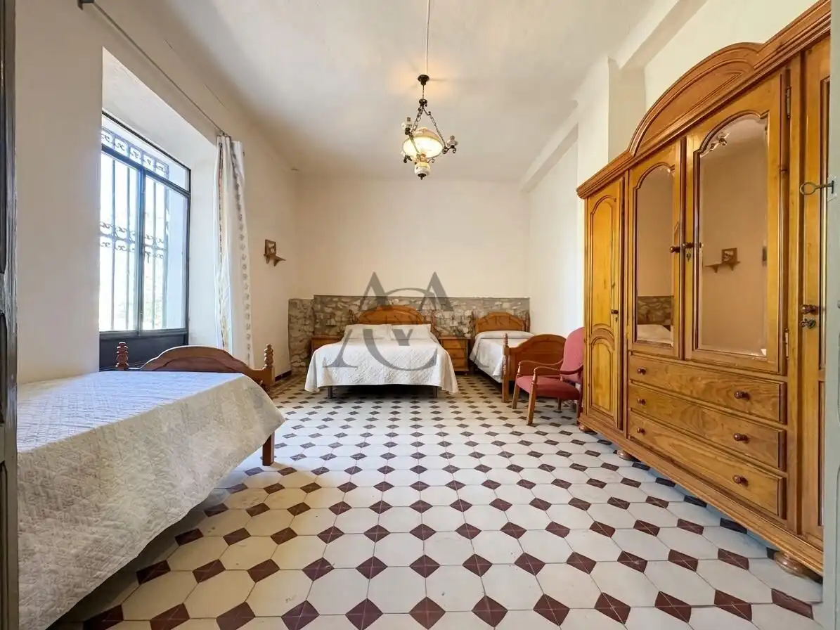 Habitación de Casa o chalet en venta en Lucena