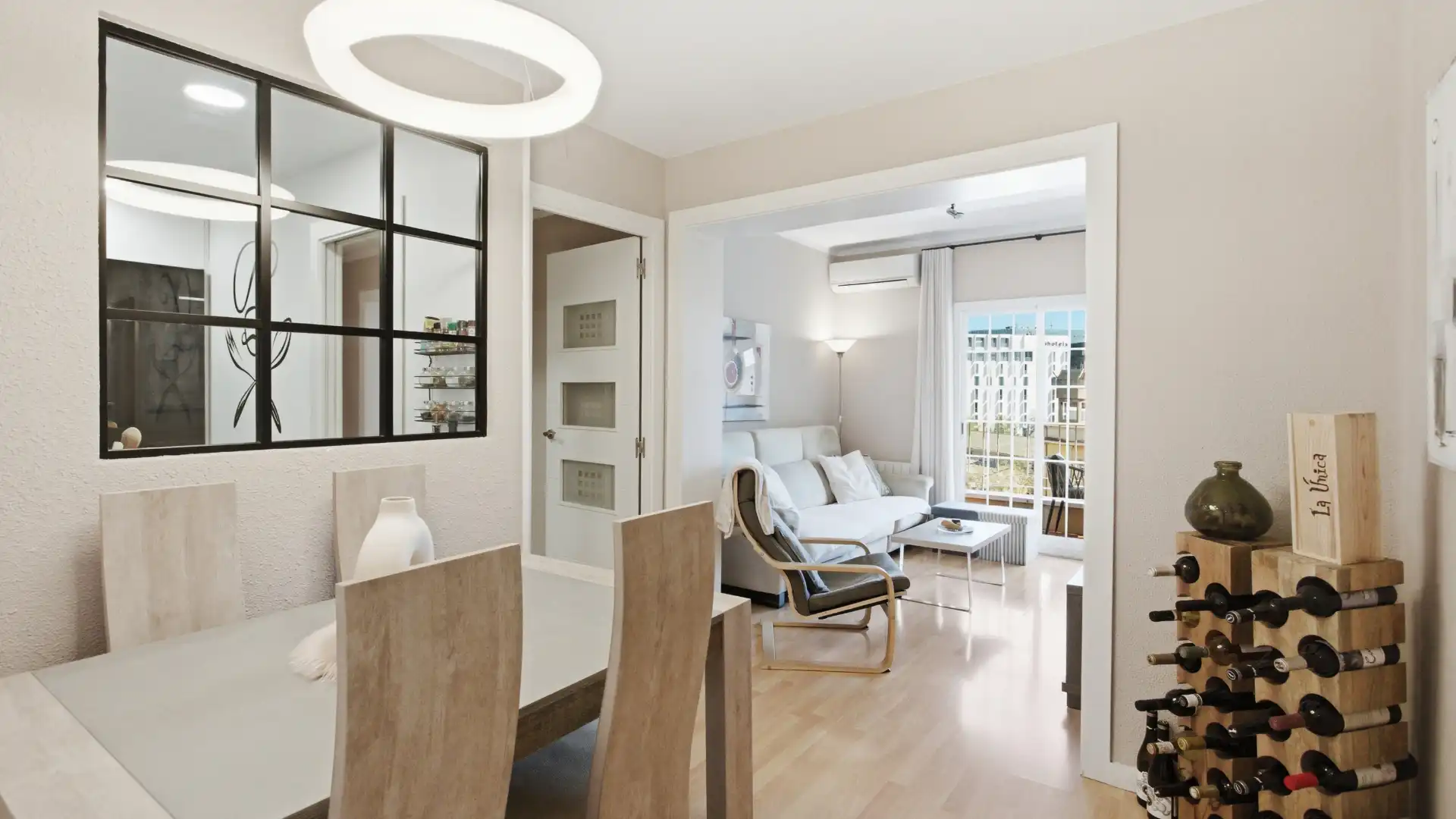 Living room of Flat for sale in  Barcelona Capital  with Air Conditioner, Heating and Furnished
