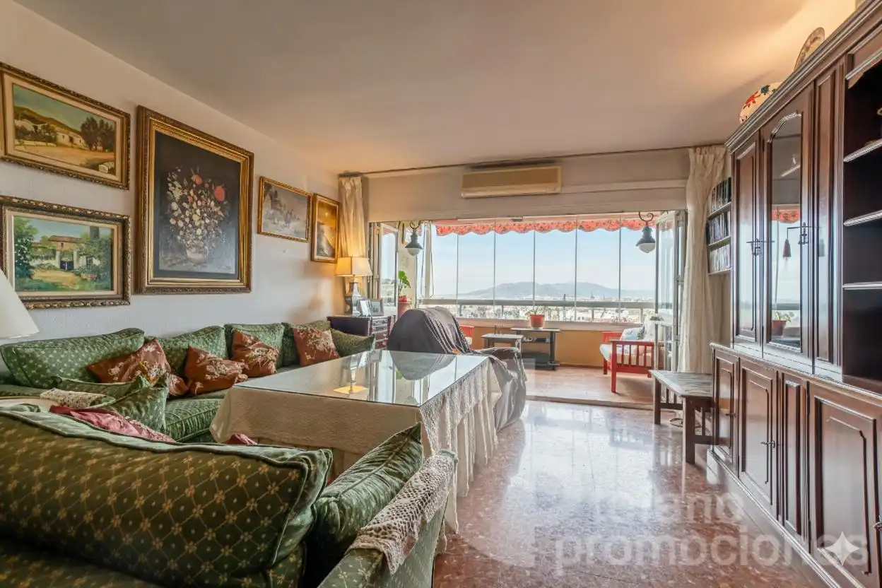 Bedroom of Flat for sale in Málaga  with Parquet flooring, Terrace and Storage room