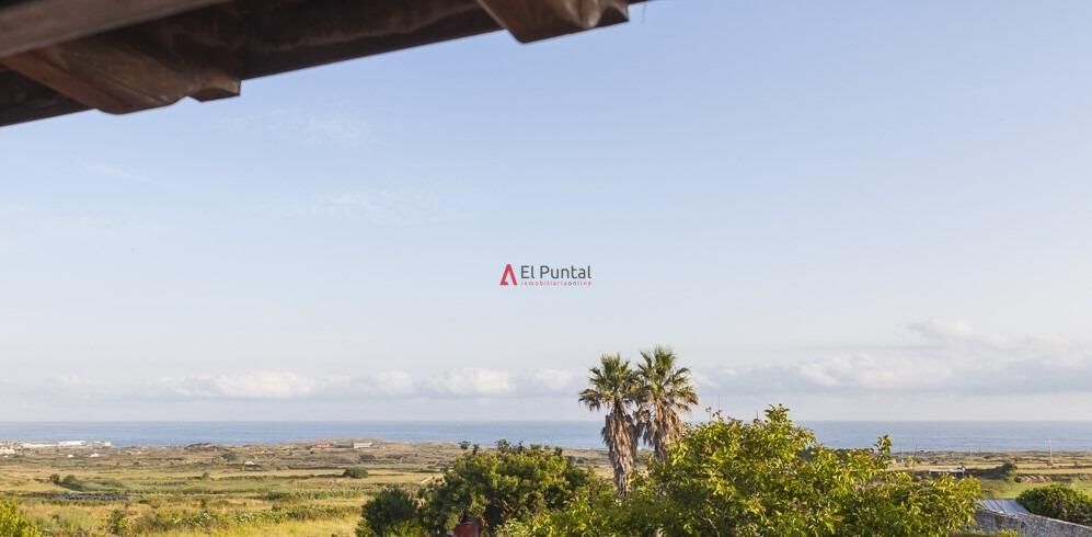 Casa adosada en venda en Santander amb Calefacció, Jardí privat i Terrassa