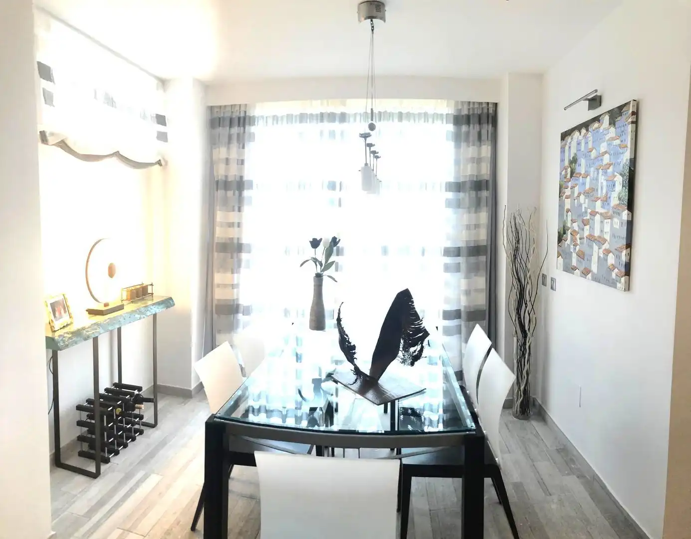 Menjador de Apartament en venda en Marbella amb Aire condicionat, Terrassa i Piscina