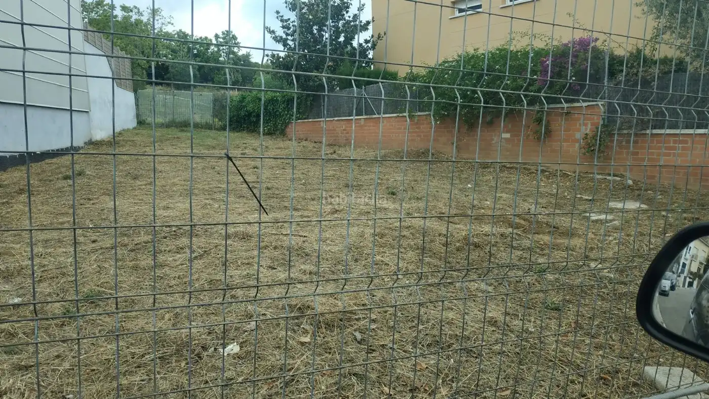 Wohnbaugrundstück zum Verkauf in Carrer Miquel Massot i Tetas 27, imagen 2