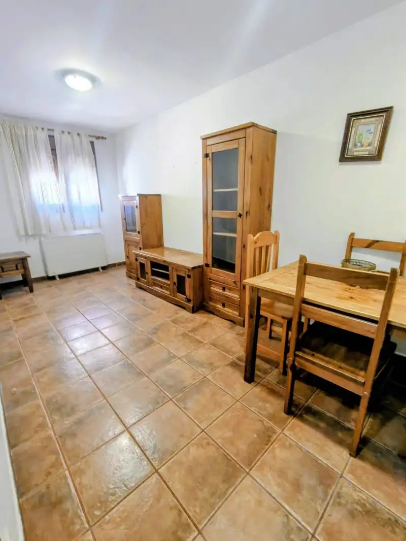 Sala d'estar de Casa o xalet en venda en El Espinar amb Calefacció i Jardí privat