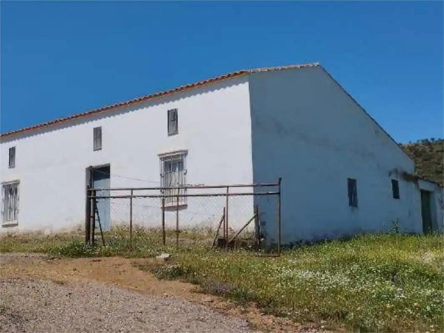 Vista exterior de Terreno en venta en Montemolín, Badajoz