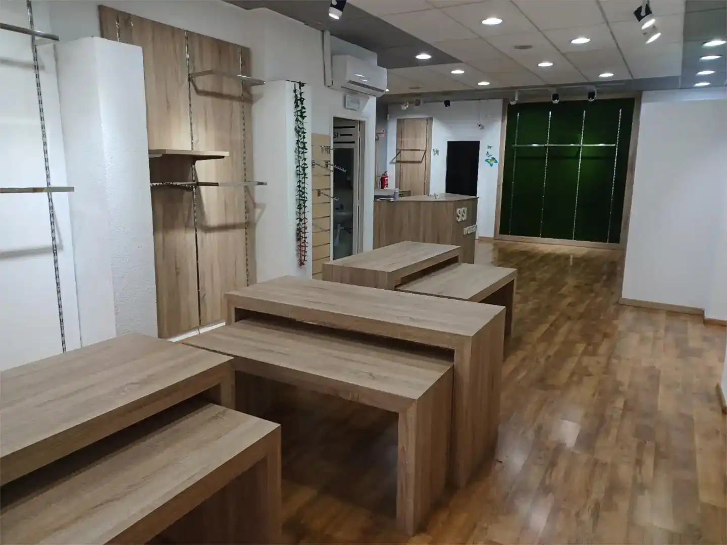 Commercial properties for rent in Avenida Comuneros de Castilla, 22, Centro
