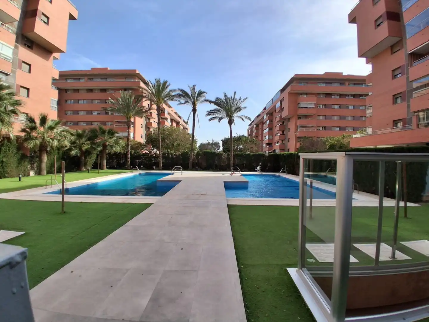 Swimming pool of Flat for sale in Almería