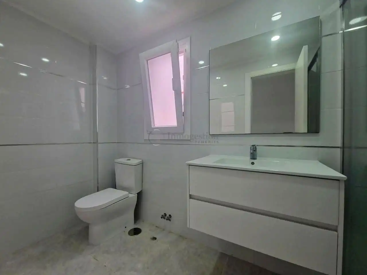 Bathroom of Ground floor for sale in Granadilla de Abona  with Storage room and Furnished