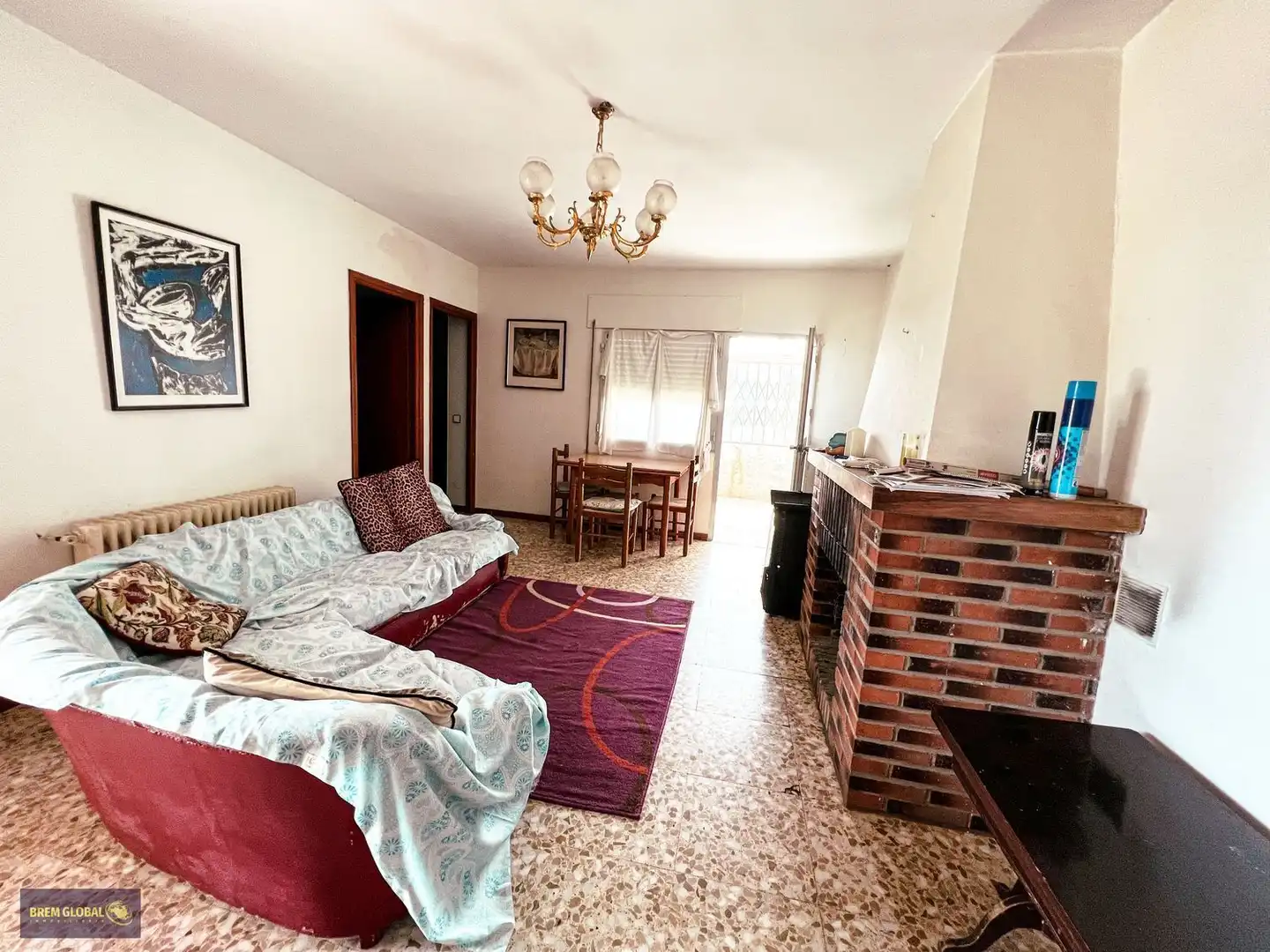 Sala d'estar de Casa o xalet en venda en La Cabrera amb Jardí privat, Terrassa i Traster