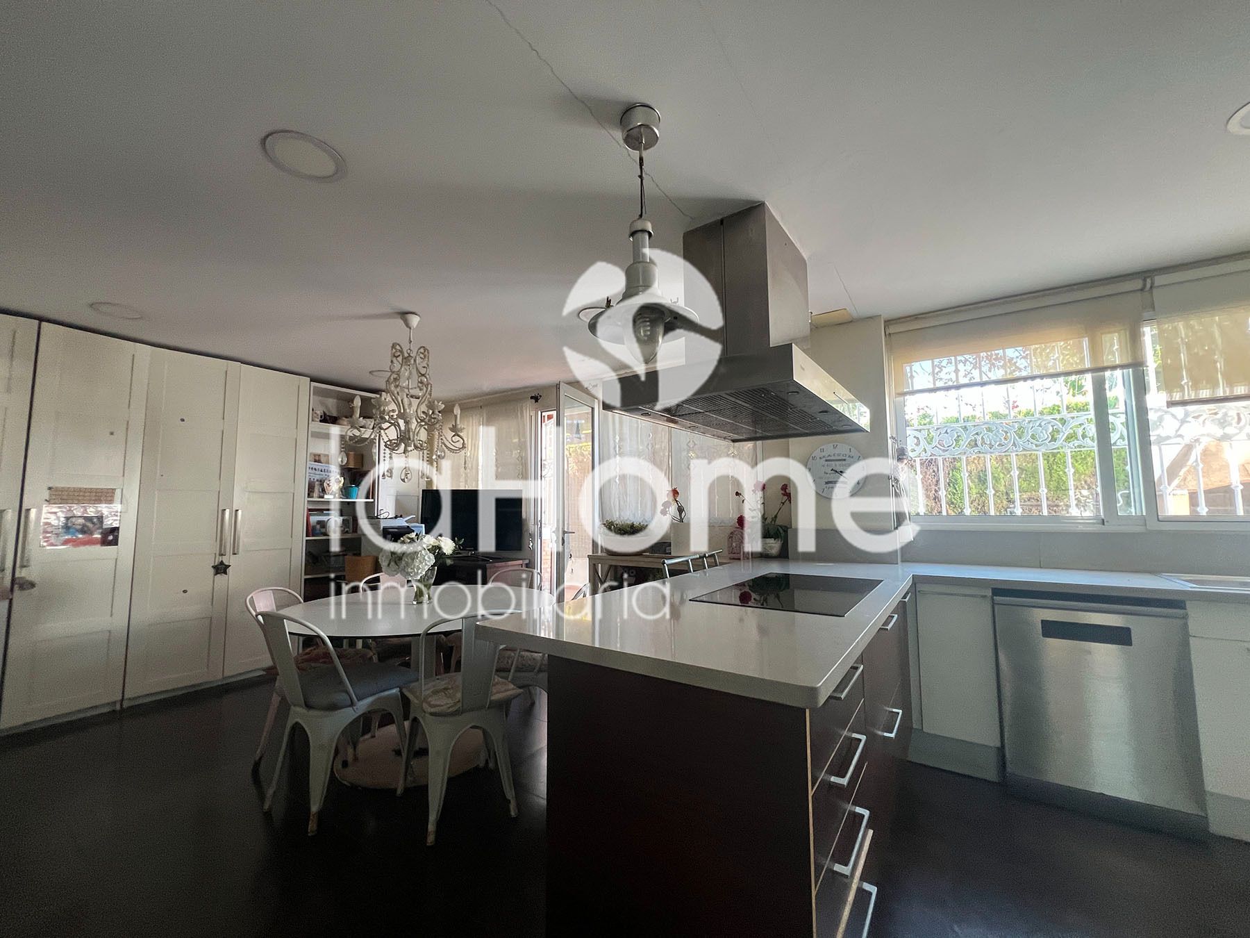 Cocina de Casa o chalet en venta en Paterna con Aire acondicionado, Calefacción y Jardín privado