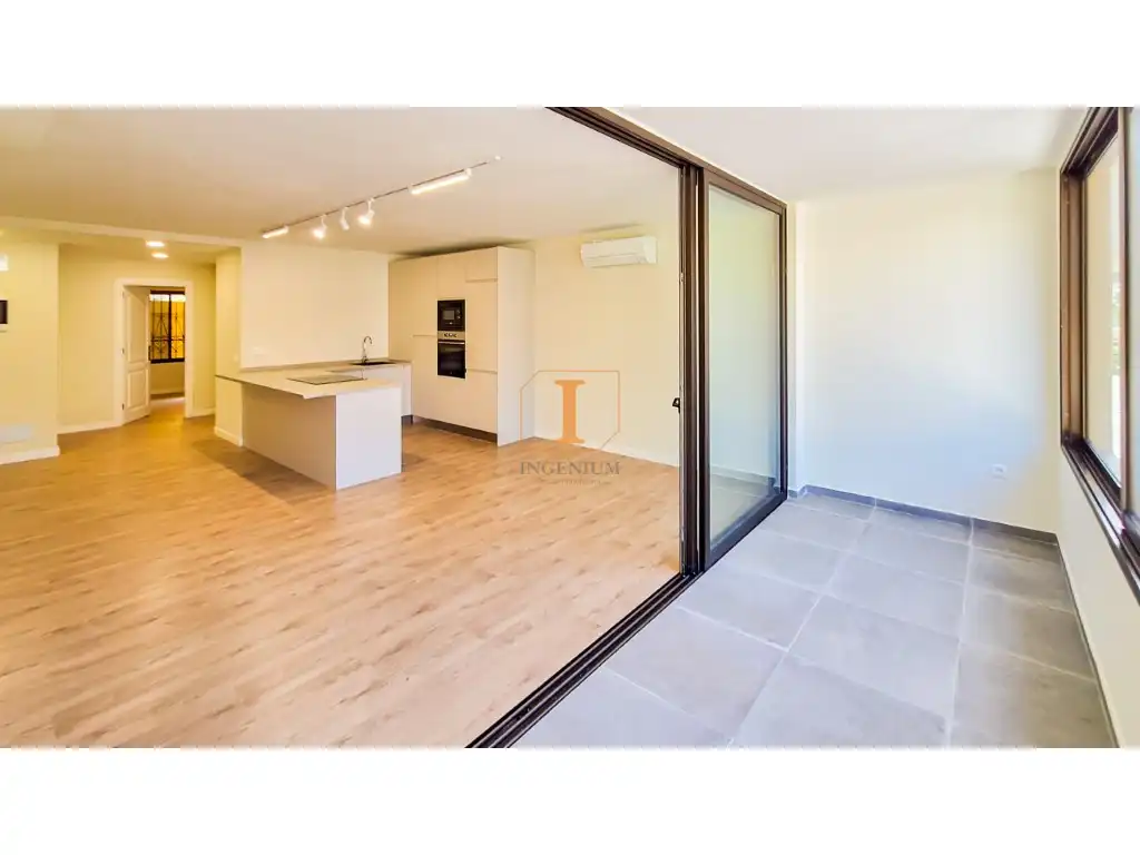 Flat for sale in Avenida Marques Villanueva Prado