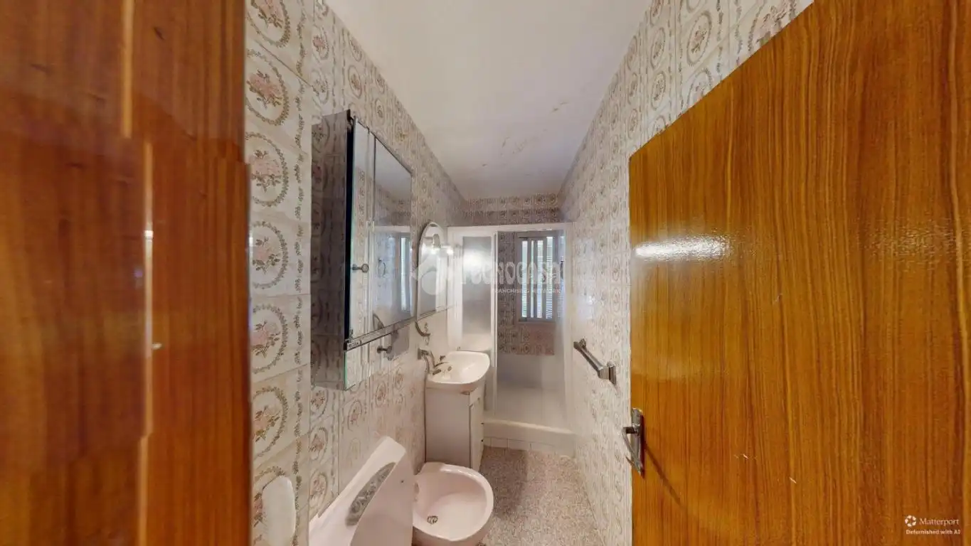 Bathroom of Flat for sale in Leganés  with Terrace