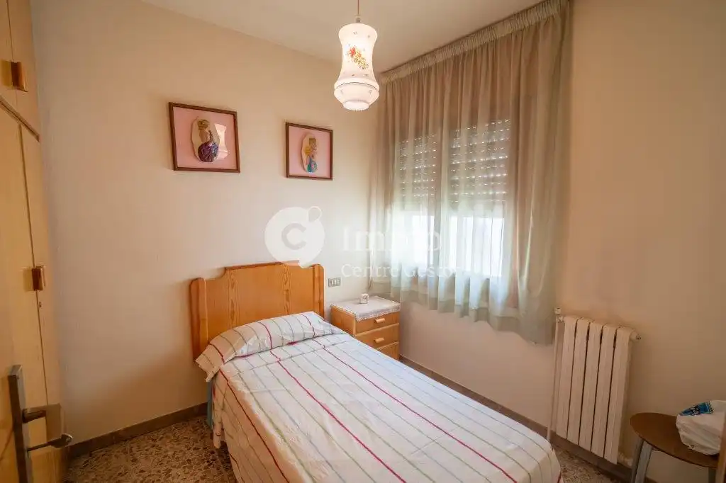 Dormitori de Casa adosada en venda en Almenar amb Aire condicionat, Calefacció i Terrassa