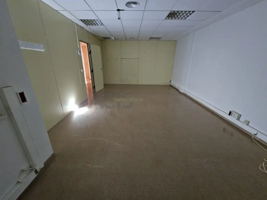 Oficina de alquiler en Almussafes