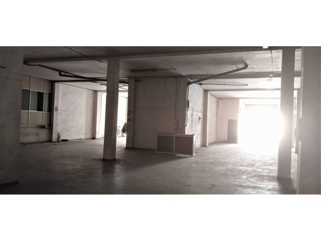 Local comercial en Alquiler en Doctor Ferrán , 9 en Centro