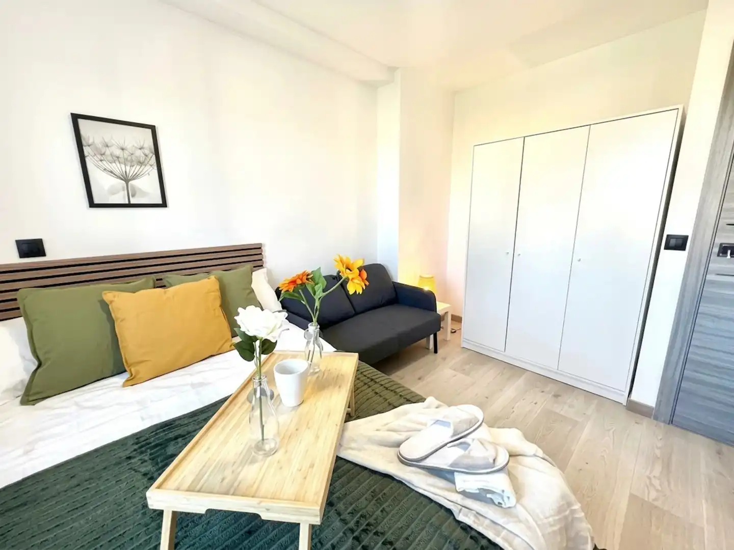 Bedroom of Flat for share in El Naranjo