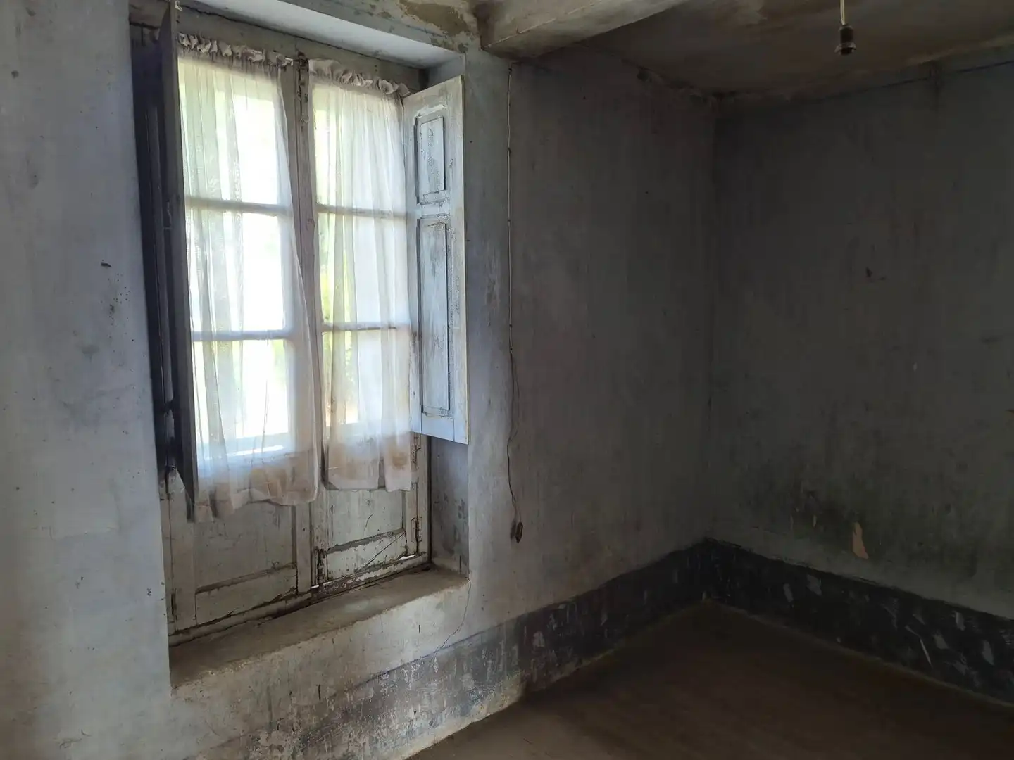 Bedroom of Houses for sale in Nava  with Storage room and Swimming Pool