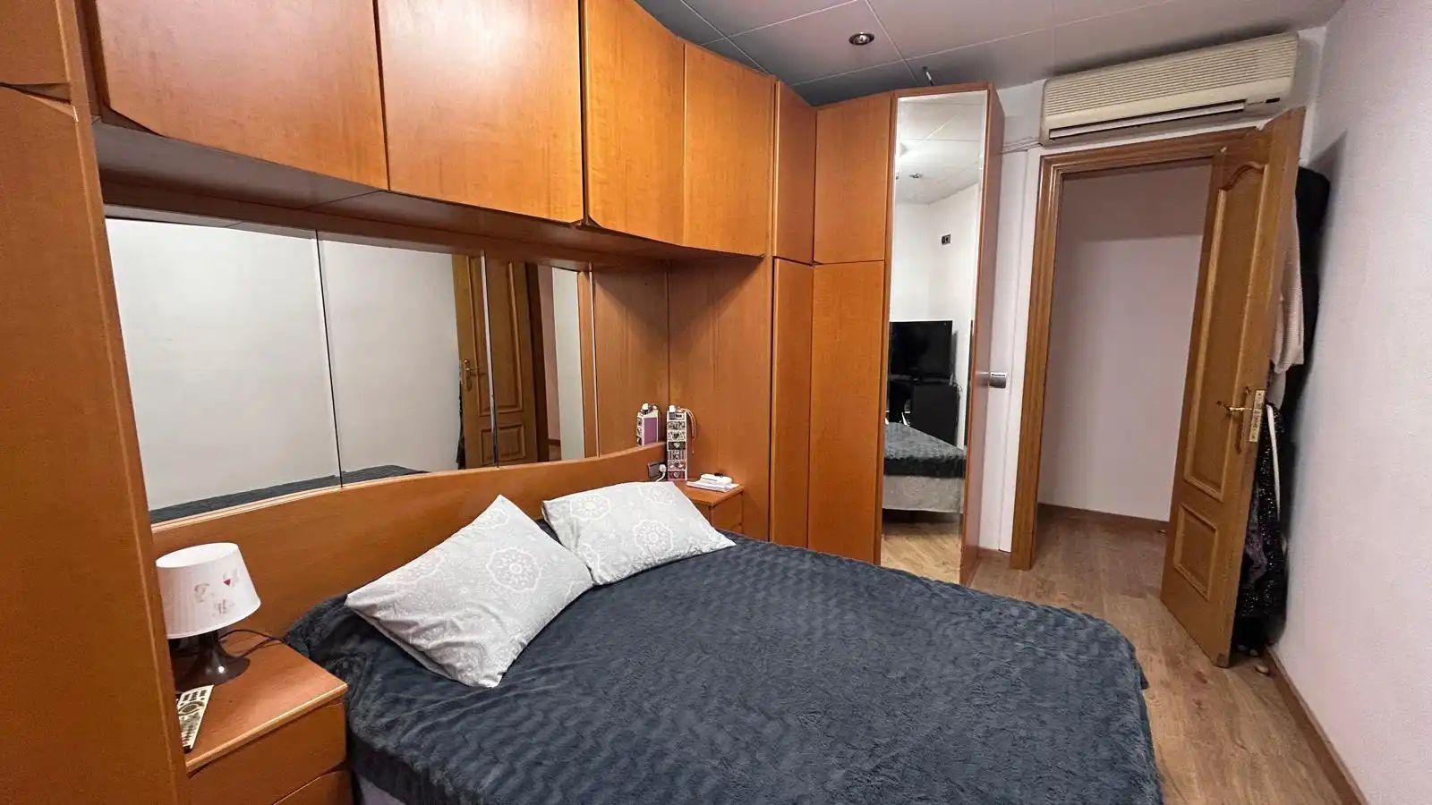 Bedroom of Detached homes for sale in Cornellà de Llobregat  with Terrace