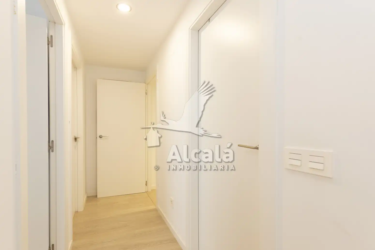 Wohnung zum Verkauf in Alcalá de Henares mit Klimaanlage, Heizung und Terrasse