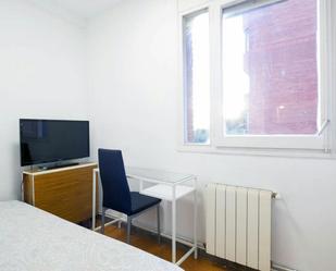 Bedroom of Flat to share in  Barcelona Capital  with Heating, Private garden and Furnished