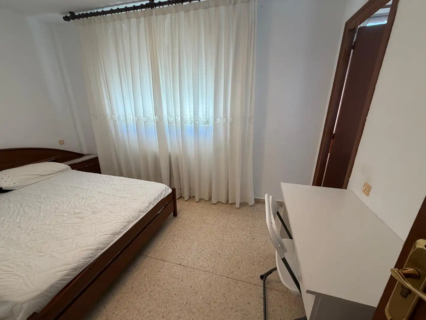 Schlafzimmer von Wohnung zur Miete in Lleida mit Klimaanlage, Heizung und Möbliert