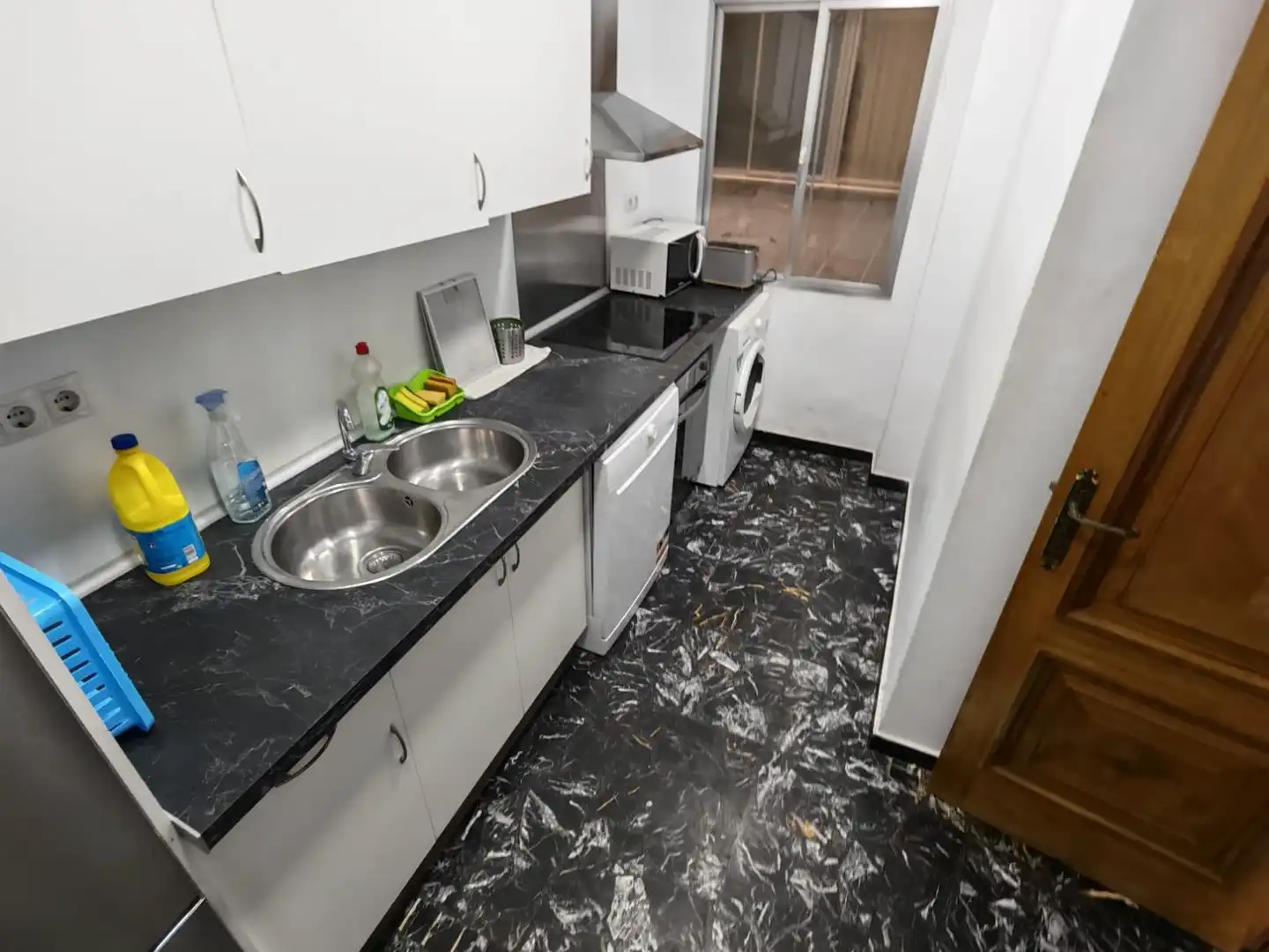 Appartamento con ascensore in affitto a Centro, imagen 4