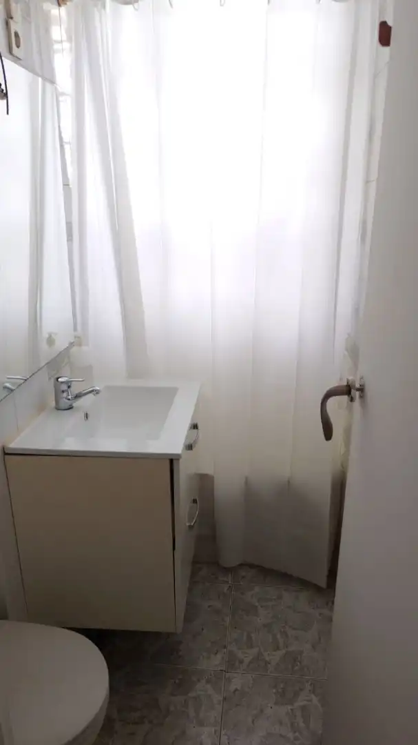 Baño de Piso en venta en Sevilla con Aire acondicionado y Amueblado