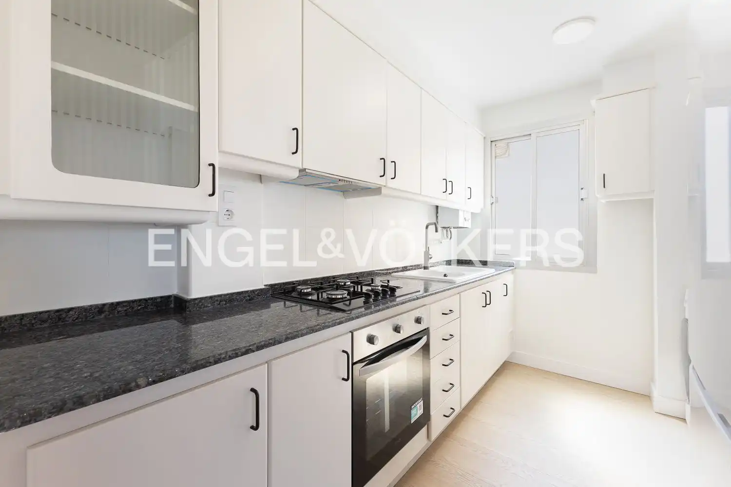 Cocina de Piso de alquiler en Valencia con Aire acondicionado y Calefacción