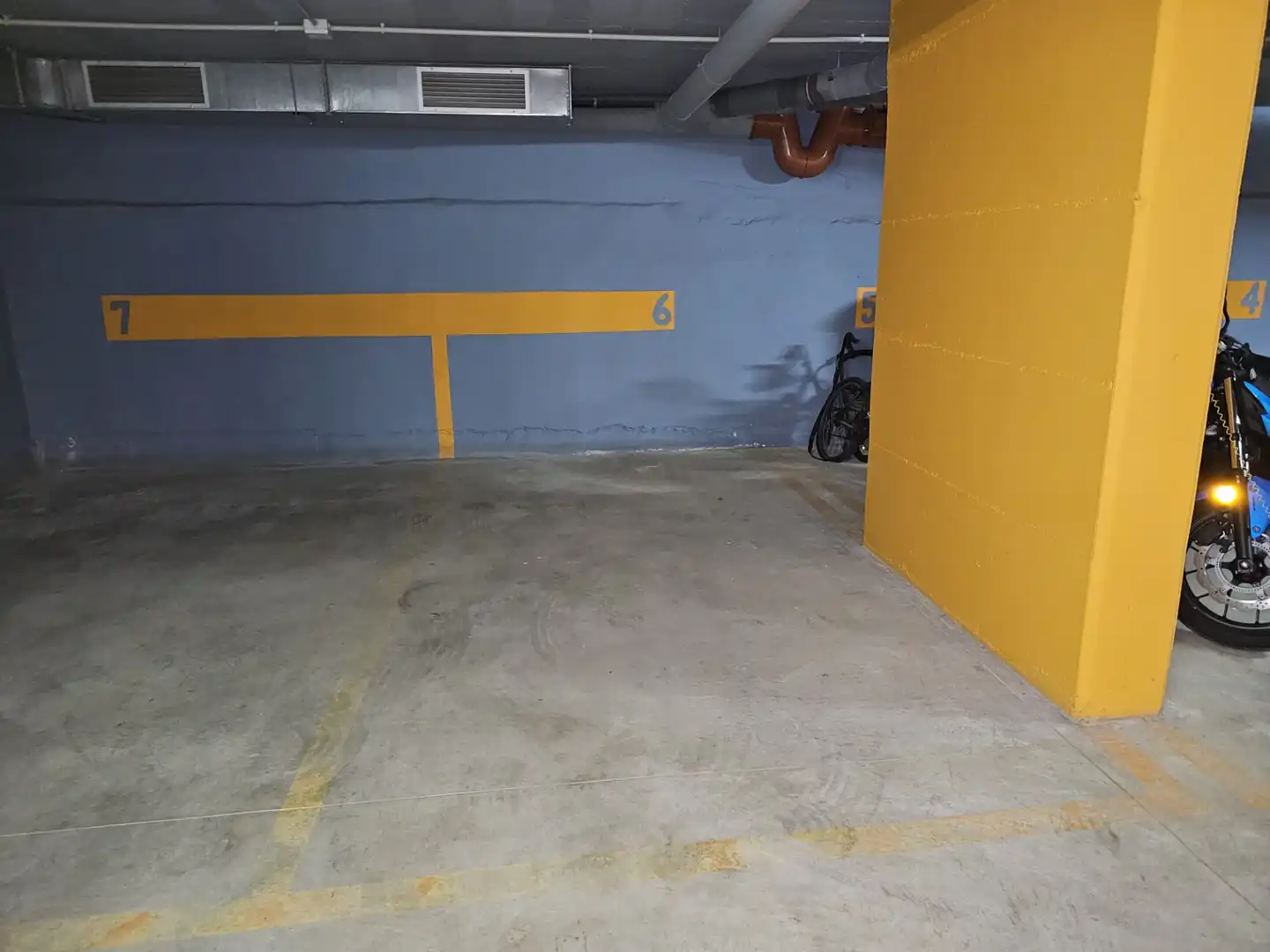 Individual amb ascensor en venda a Carrer dels Pellaires 39, imagen 3