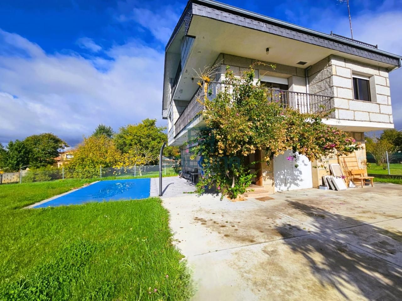 Garden of House or chalet for sale in San Cibrao das Viñas  with Heating, Private garden and Swimming Pool