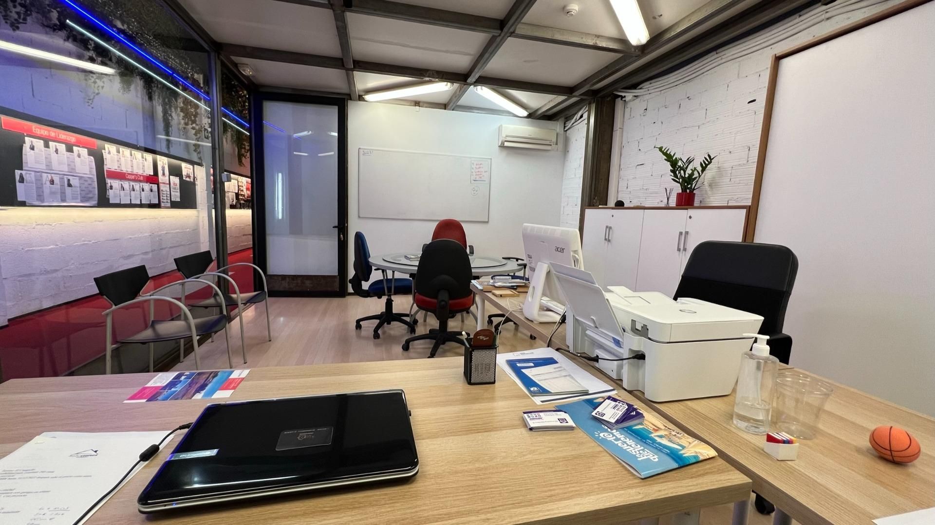 Oficina de lloguer en  Valencia Capital amb Aire condicionat