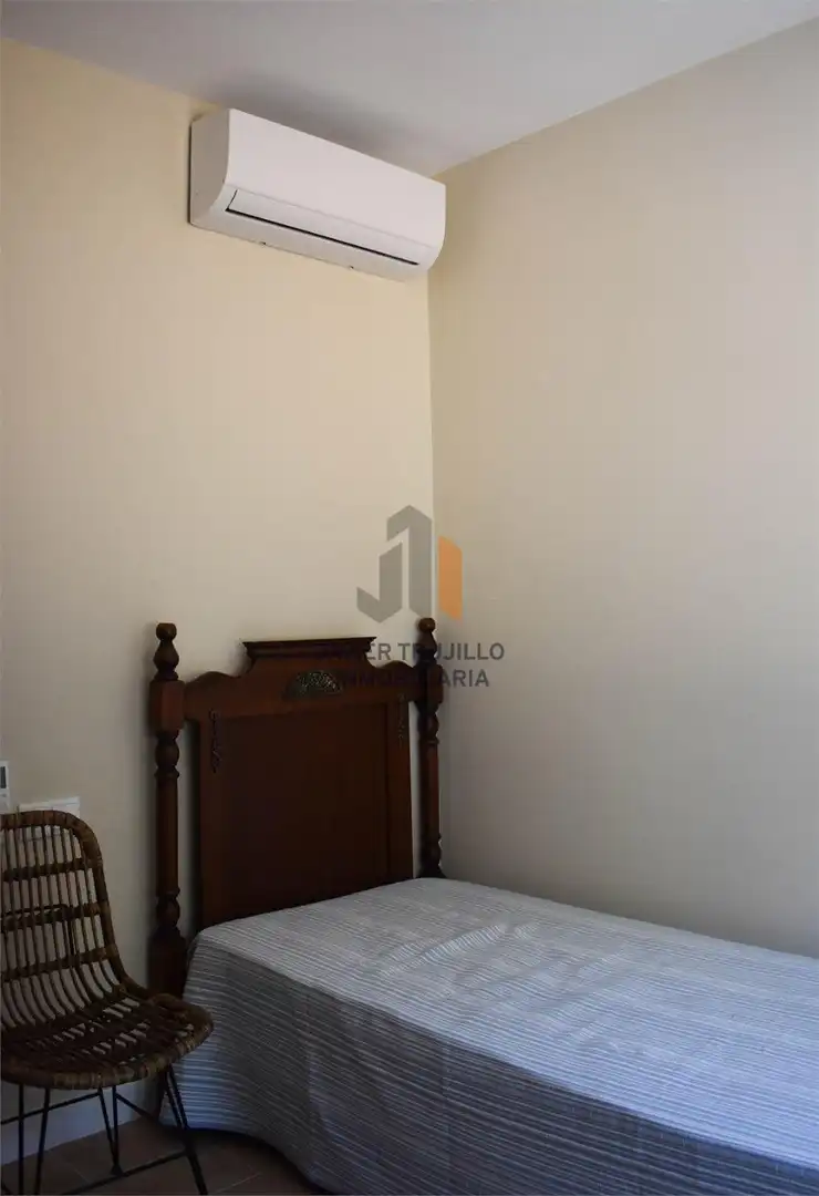 Dormitori de Casa o xalet en venda en Vélez-Málaga amb Terrassa, Traster i Moblat