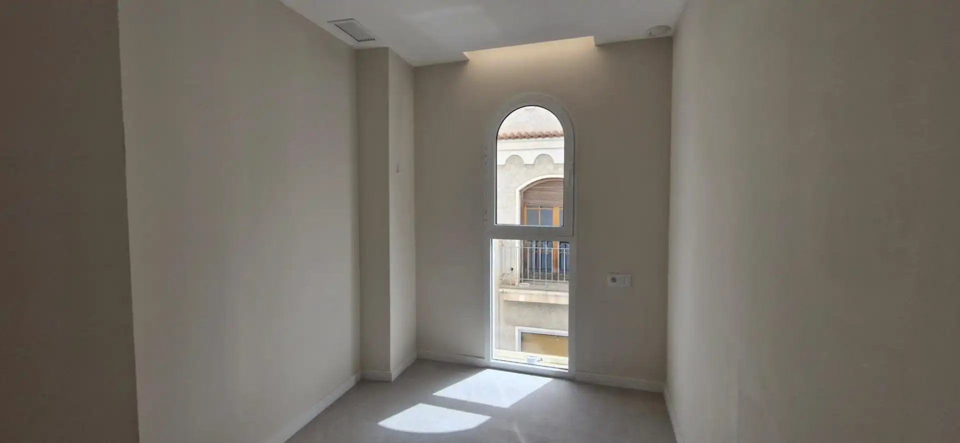 Piso de alquiler en Elche / Elx con Aire acondicionado, Parquet y Trastero