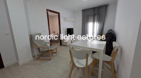 Foto 4 de Pis de lloguer a Avda Pescia - Ctra de Frigiliana, Málaga