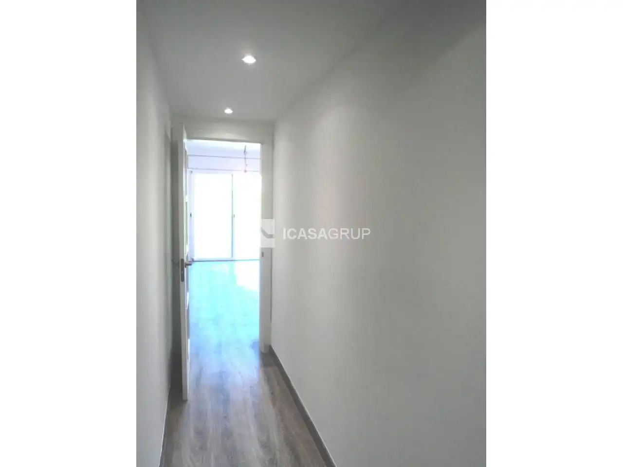 Flat for sale in Rubí  with Air Conditioner, Heating and Balcony