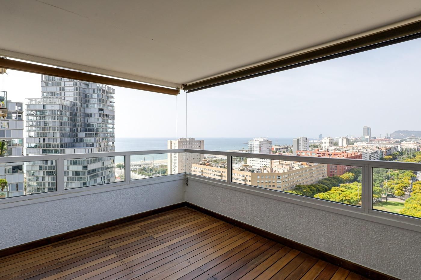 Terrace of Flat for sale in  Barcelona Capital  with Air Conditioner, Heating and Terrace