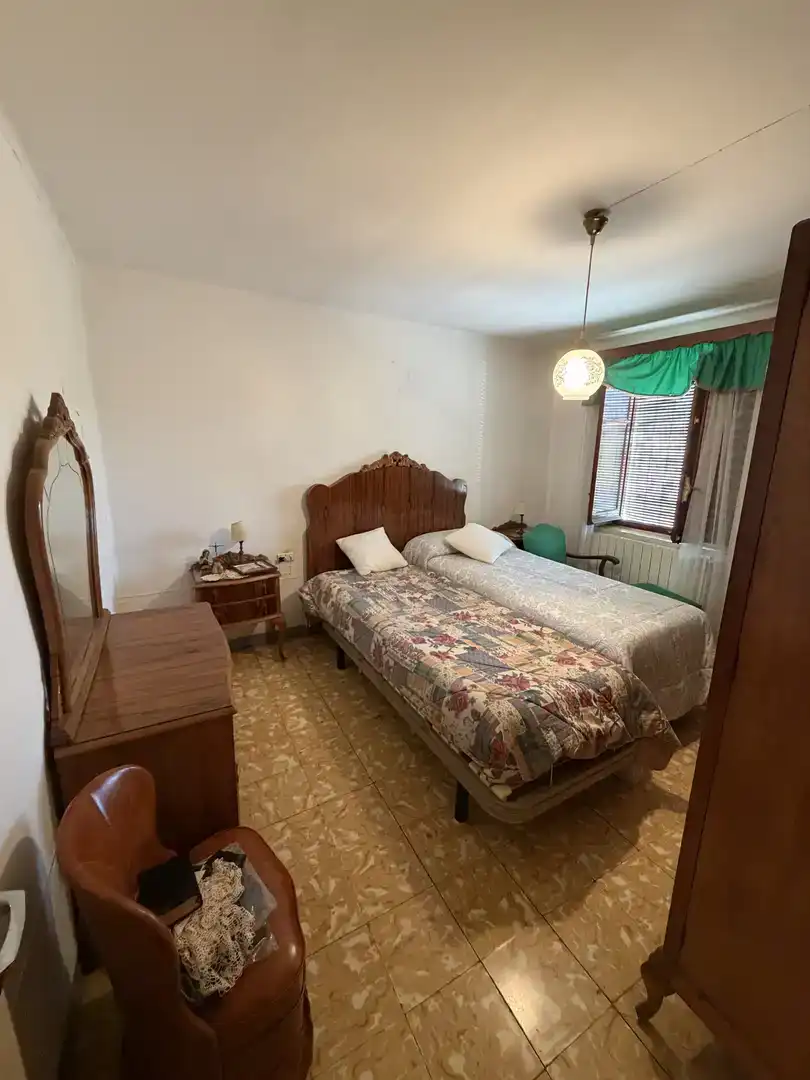 Dormitori de Casa adosada en venda en Bellaguarda amb Moblat