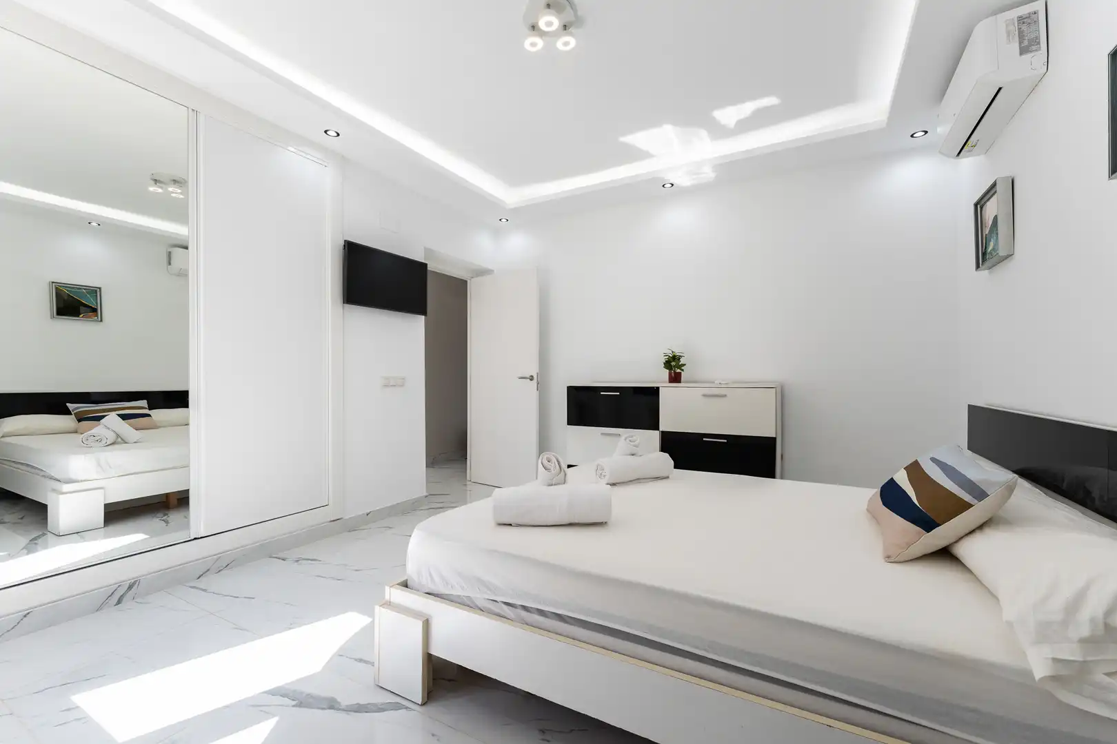 Casa con piscina en venta en Calle Libra 42, imagen 16