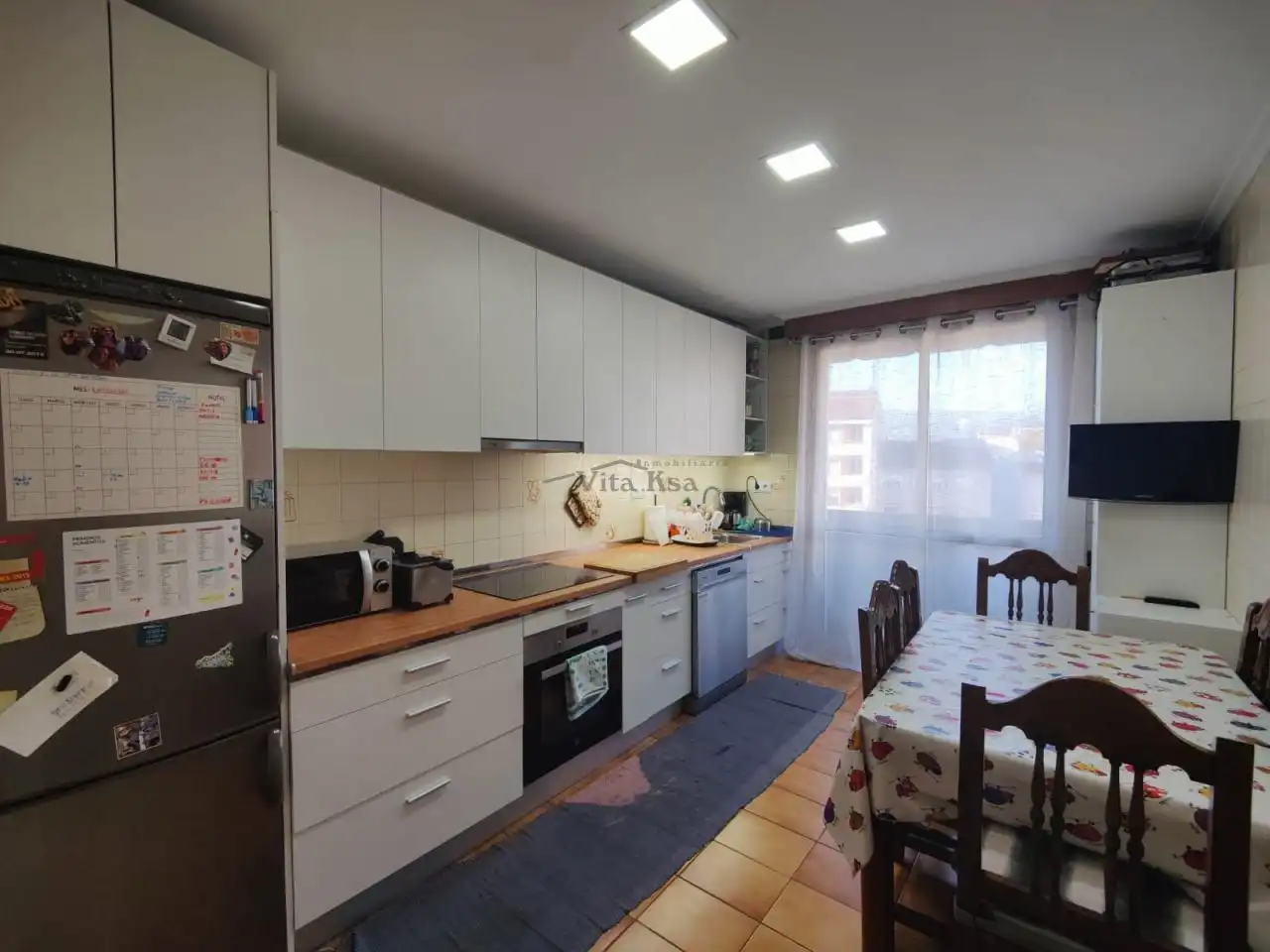 Kitchen of Flat for sale in Ourense Capital   with Heating, Storage room and Balcony