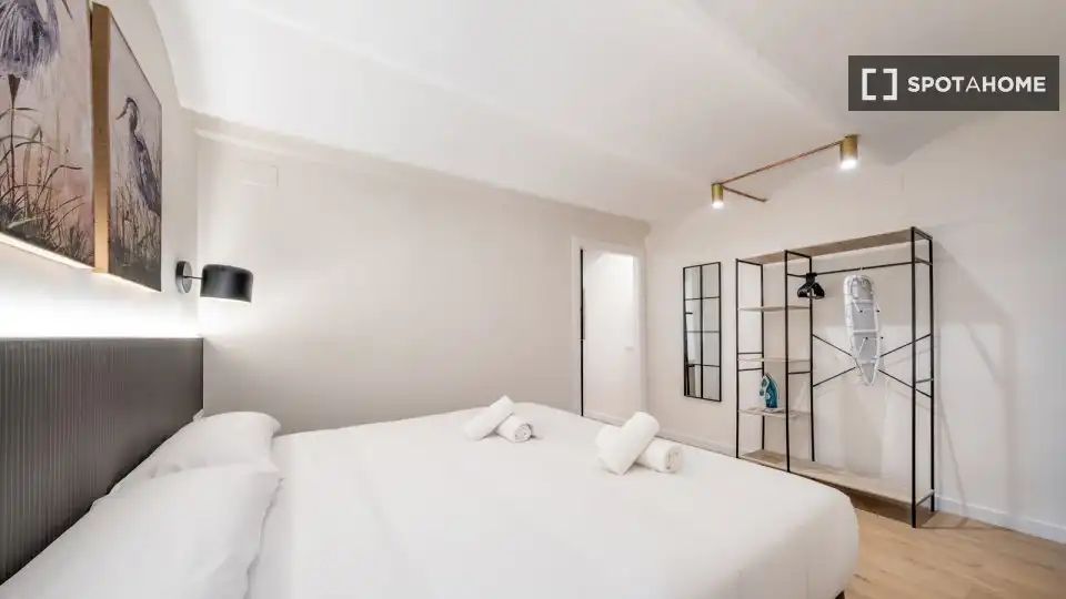 Room in Sants-Badal