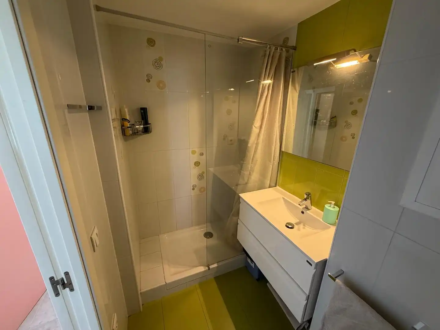 Bathroom of Apartments for sale in Salou  with Air Conditioner, Heating and Terrace