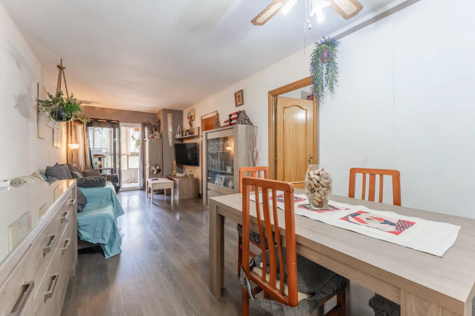 Sala de estar de Piso en venta en Badalona con Parquet y Balcón