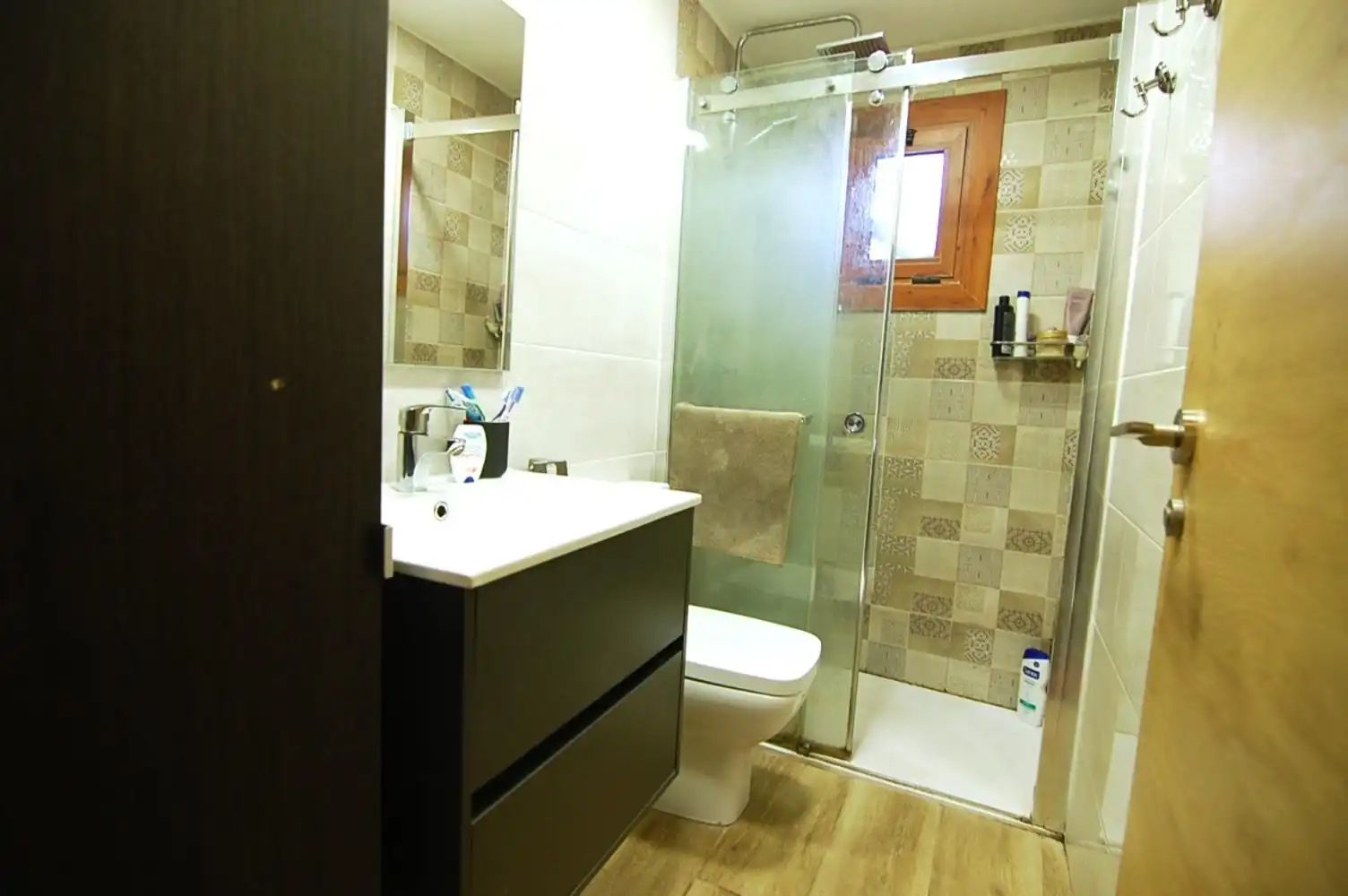 Badezimmer von Country house zum Verkauf in Vilassar de Dalt mit Terrasse