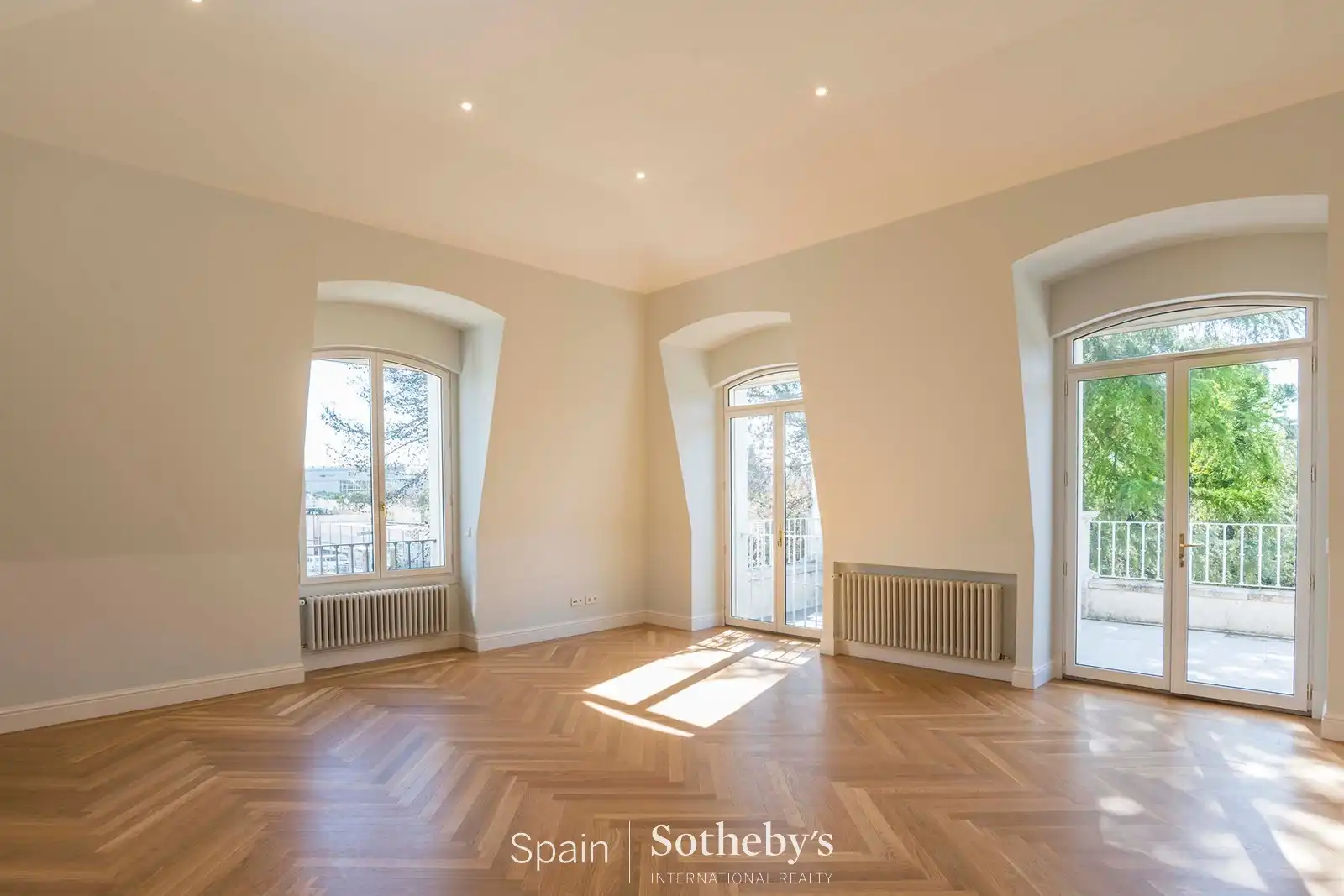 Sala de estar de Casa o chalet en venta en Madrid con Aire acondicionado, Calefacción y Jardín privado