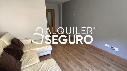 Foto 2 de Piso de alquiler en Manuel Hernández Mompo, Tenería I – La Tenería II, Pinto
