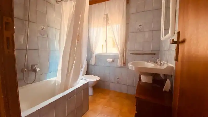 Badezimmer von Wohnung zum Verkauf in Zorita del Maestrazgo mit Möbliert