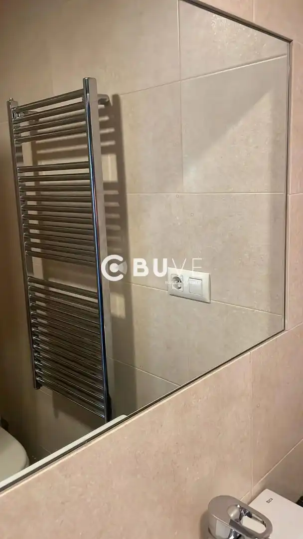 Baño de Piso de alquiler en Valladolid con Calefacción, Terraza y Amueblado