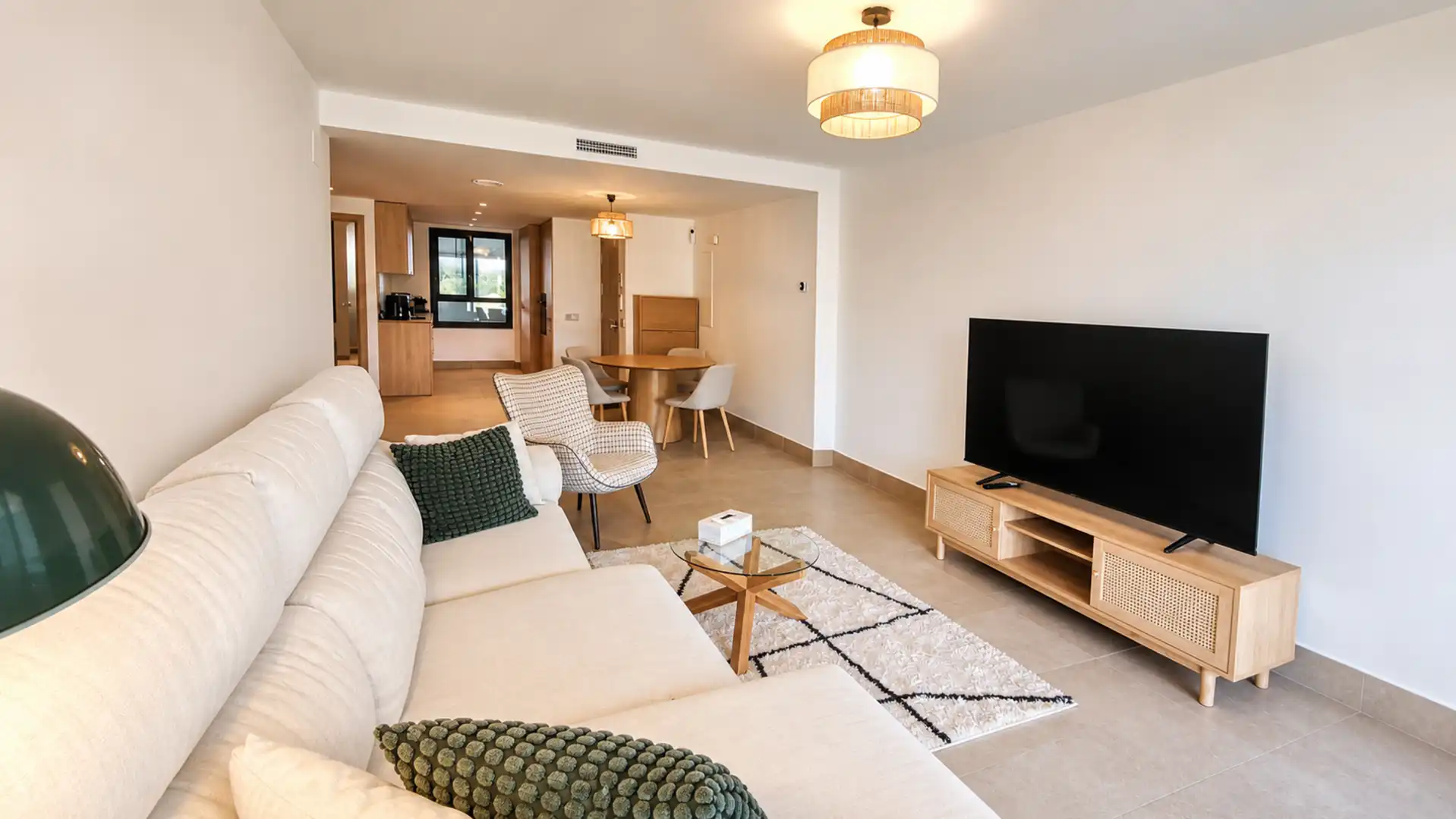 Sala de estar de Planta baja en venta en Casares con Aire acondicionado, Jardín privado y Terraza
