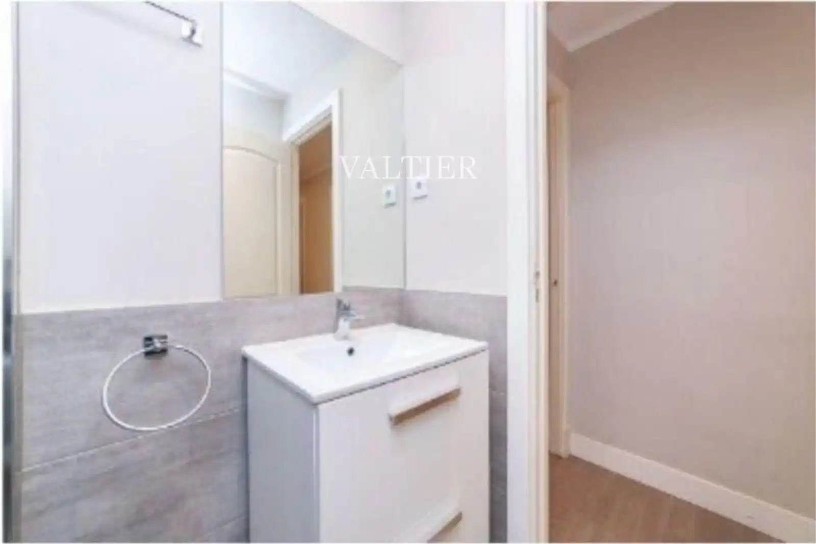 Baño de Piso de alquiler en Madrid