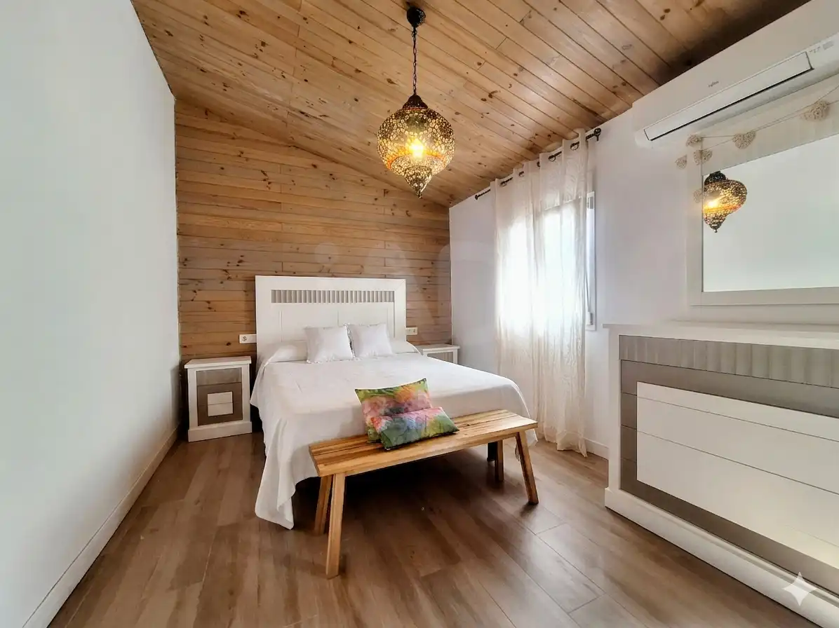 Dormitori de Casa o xalet en venda en Vélez-Málaga amb Aire condicionat i Terrassa